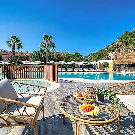 Ata Lagoon 3* Cedit