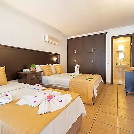Ata Lagoon Hotel