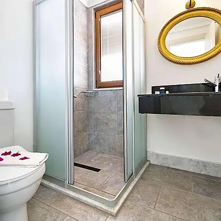 Ata Lagoon Hotel 3*