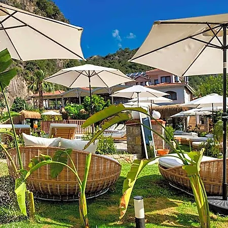 Ata Lagoon 3*