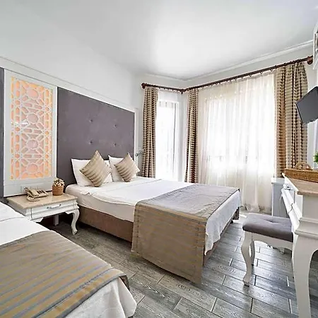 Ata Lagoon 3*