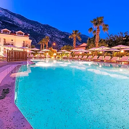Ata Lagoon Hotel